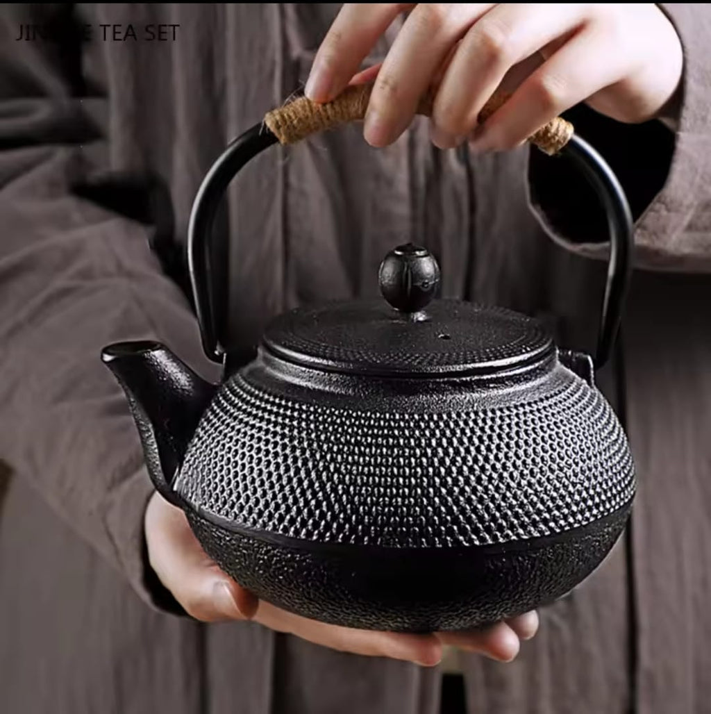 Cast Iron Teapot Set 900ml Japanese Tetsubin Tea Kettle with Infuser Strainer - Black Enamel Kung Fu Teapot