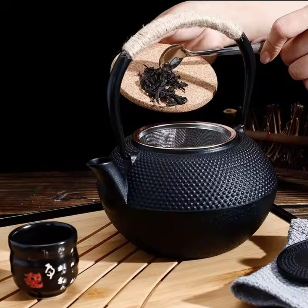 Cast Iron Teapot Set 900ml Japanese Tetsubin Tea Kettle with Infuser Strainer - Black Enamel Kung Fu Teapot