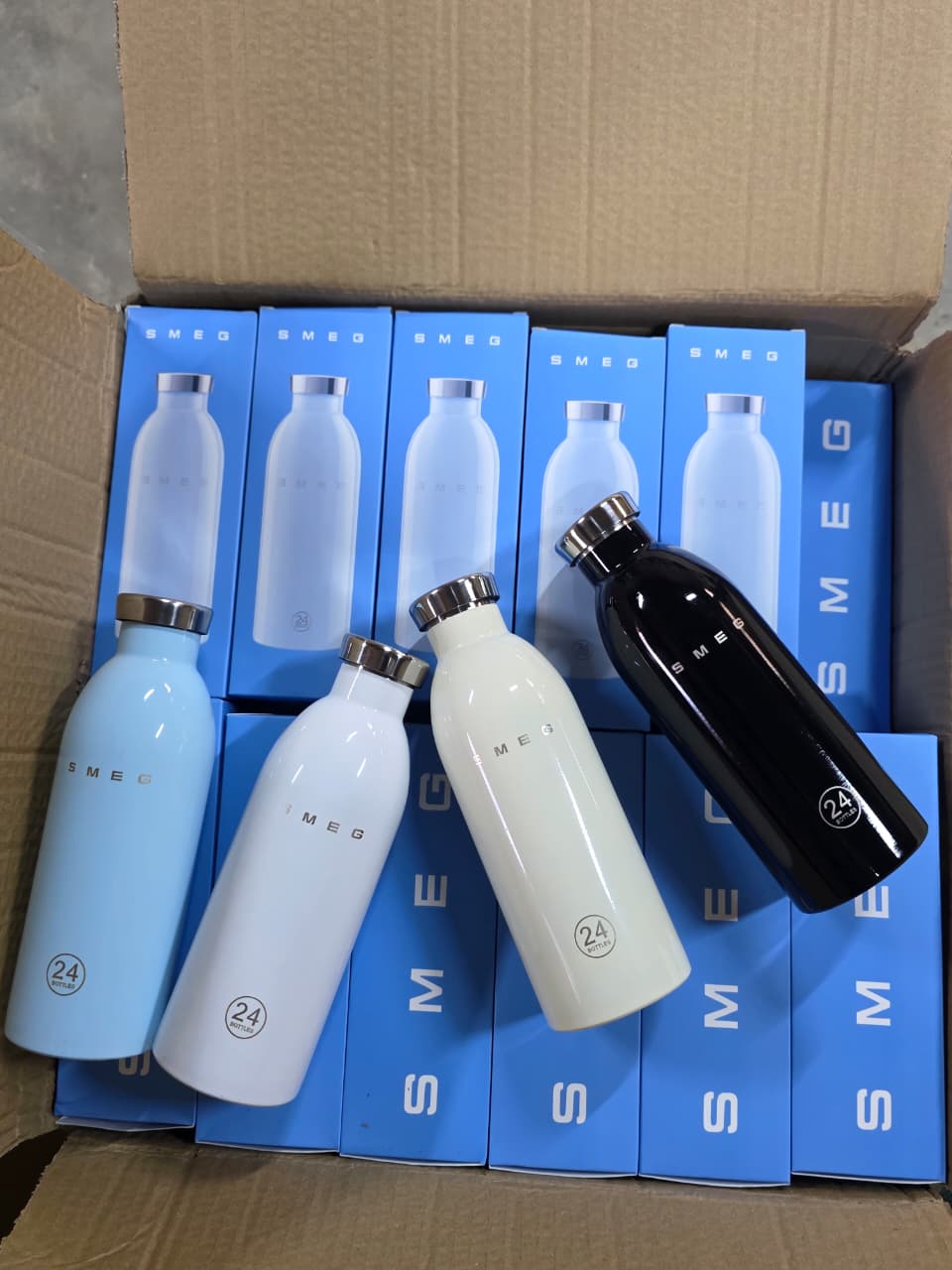 SMEG Insulated Steel Bottle – 500ml Nordic Style Stainless Steel Tumbler