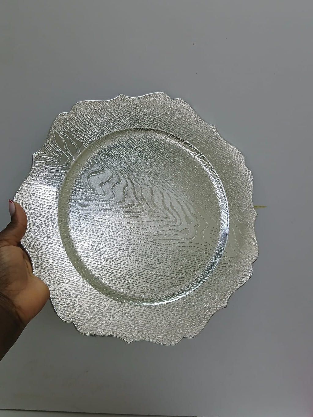 Classy Decorative Charger Plates 33cm Round Gold Silver Scalloped Edge Glass Dinner Plate Underplate
