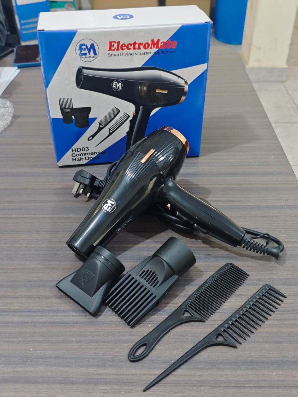 ElectroMate HD03 Commercial Hair Dryer with Combs & Attachments