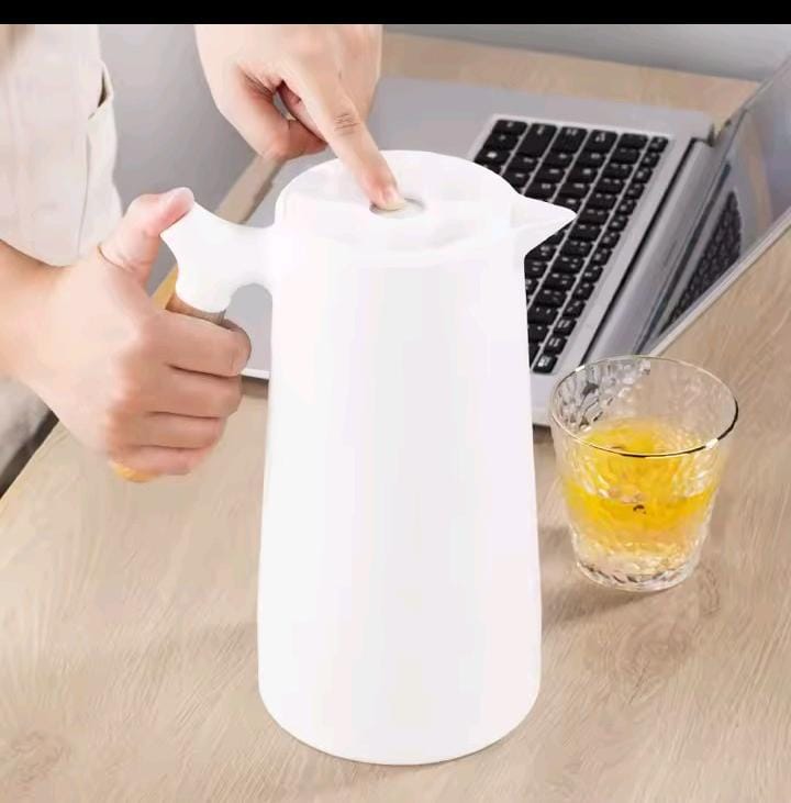 Nordic Insulated Thermos 1L with Wooden Handle