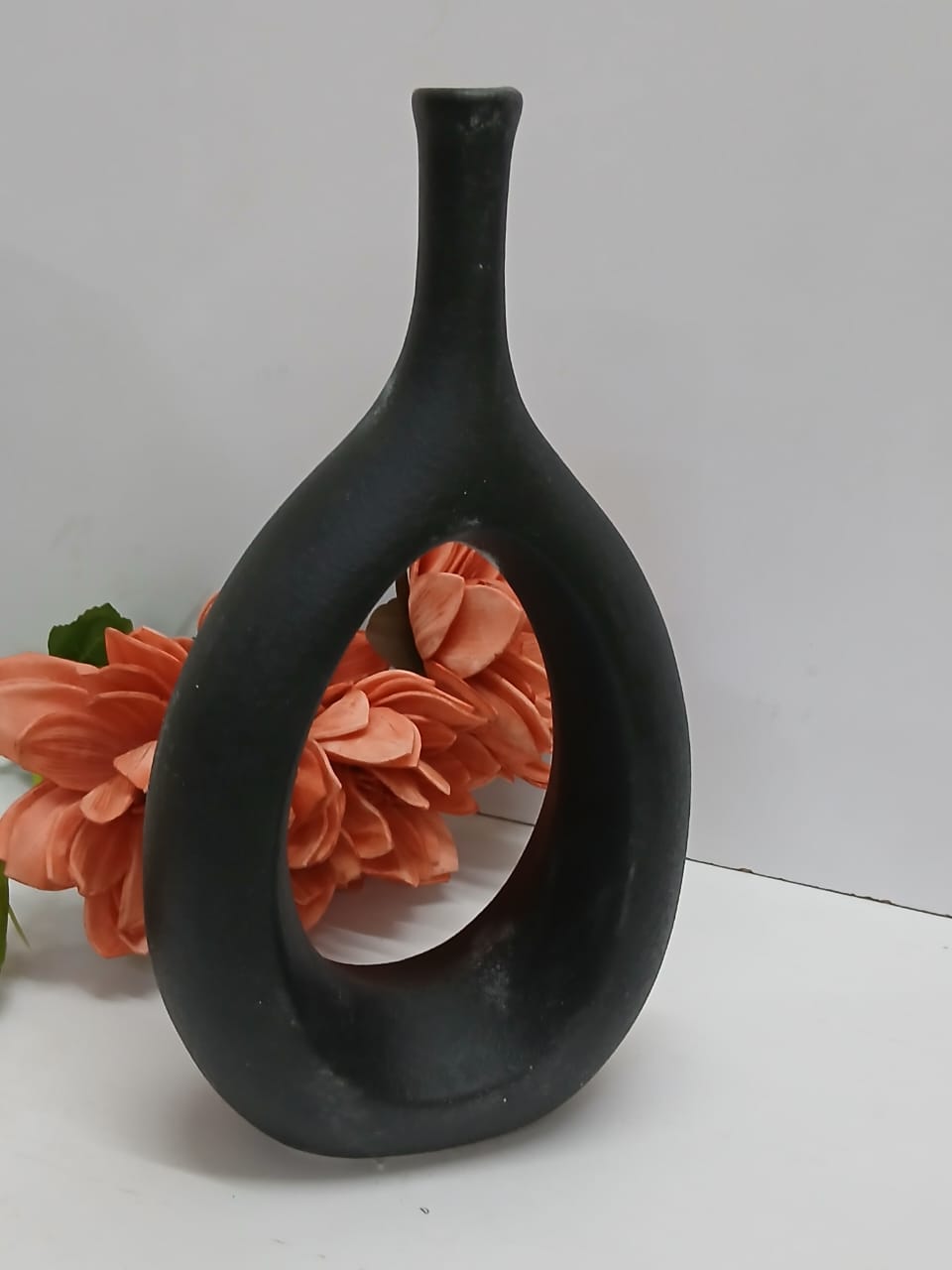 Nordic Doughnut Ceramic Vase - Modern Minimalist Design
