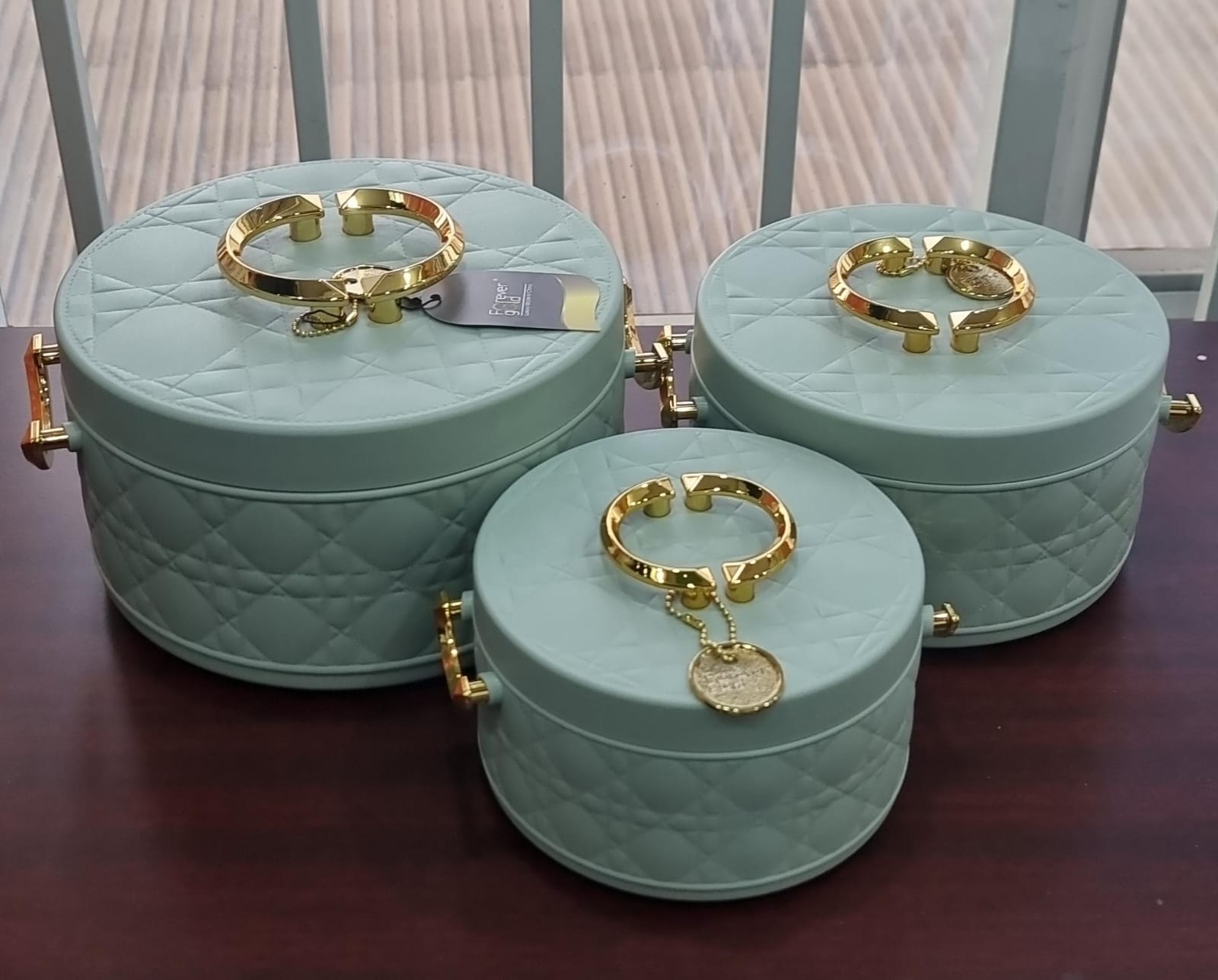 Luxury Quilted Insulated Hotpot Set 3-Piece with Gold Handles