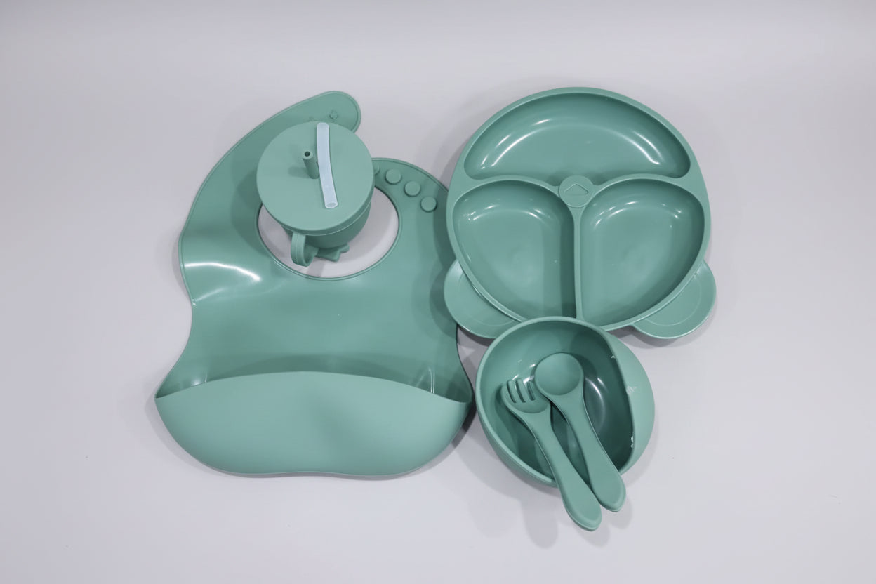 6-Piece Silicone Baby Feeding Cutlery Set – Suction Plate, Bowl, Bib, Cup & Utensils