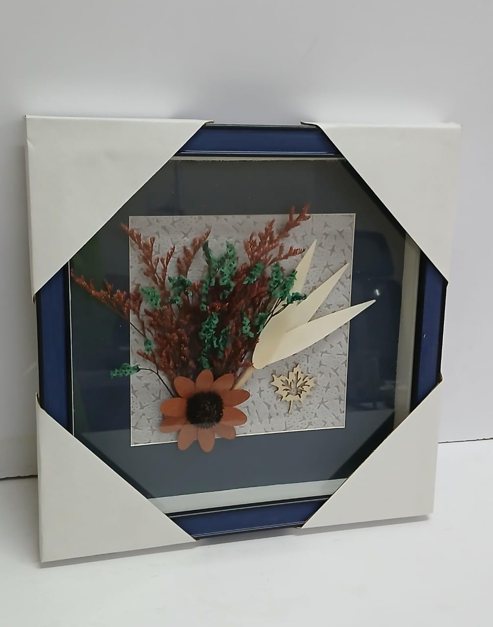 3D Floral Wall Hanging Deco Frame – 30×30cm Square Shadow Box with Dried Flowers