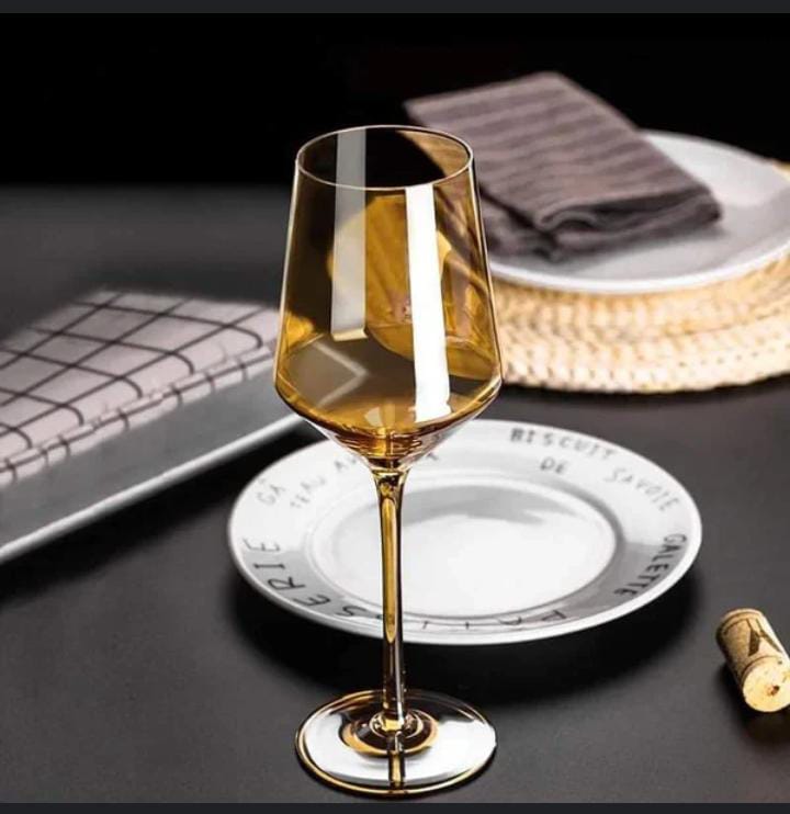 Gold Shapely Wine Glass Set of 6