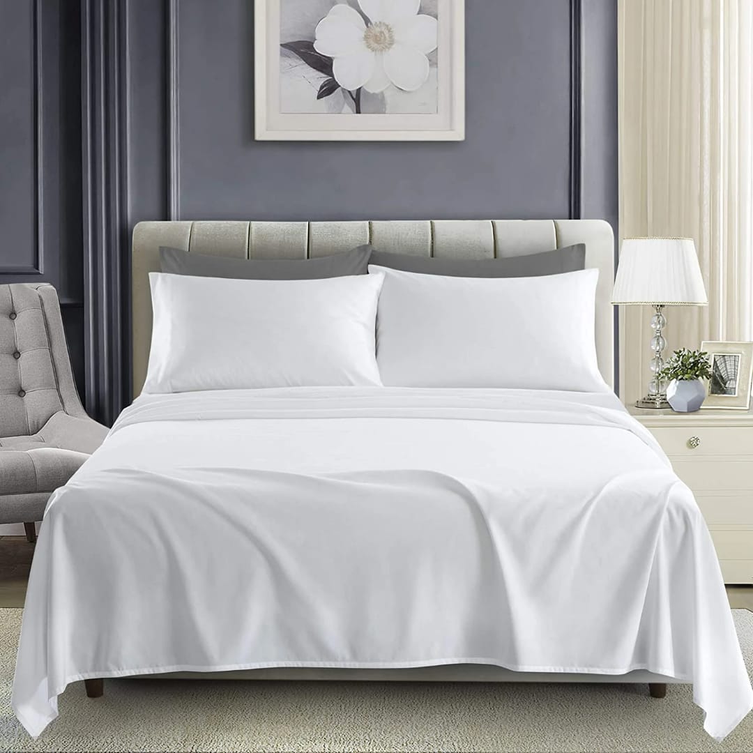 Cotton White Plain Bedsheet Set – 2 Flat Sheets + 4 Pillowcases