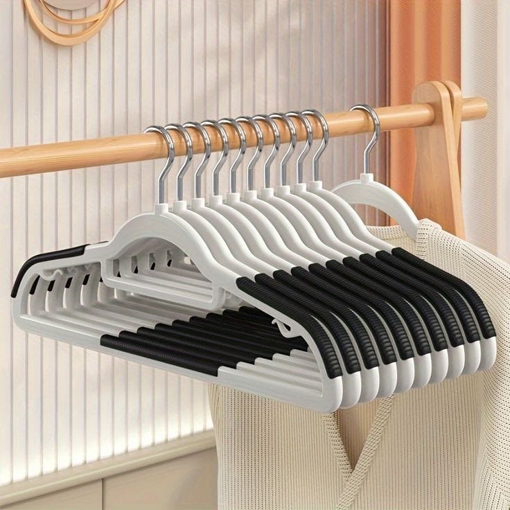 10-Piece Seamless Non-Slip Clothes Hangers – ABS with Velvet Surface & Notched Shoulders (2 Colours)