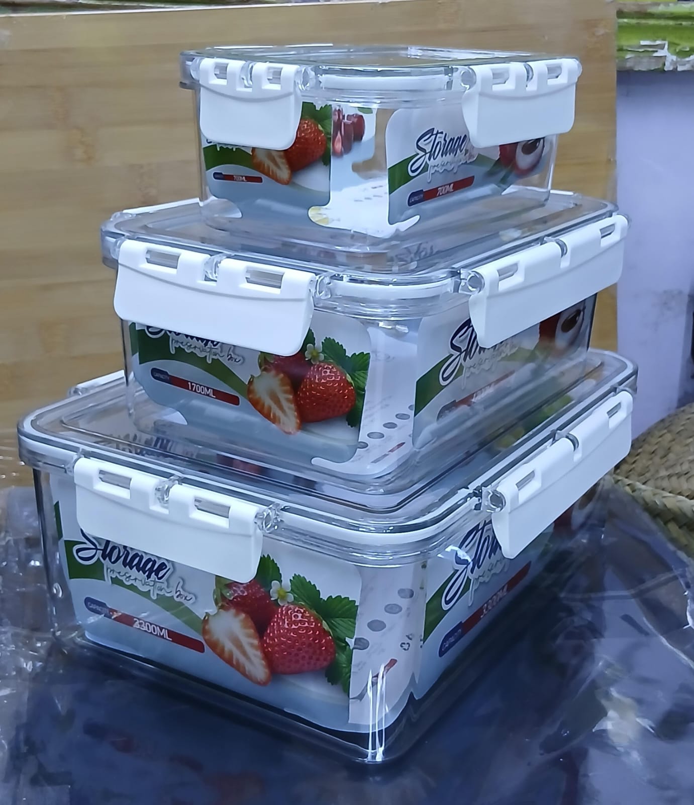 Transparent Airtight Acrylic Food Storage Containers with Fresh Lock Lid | 700ml, 1700ml & 3300ml