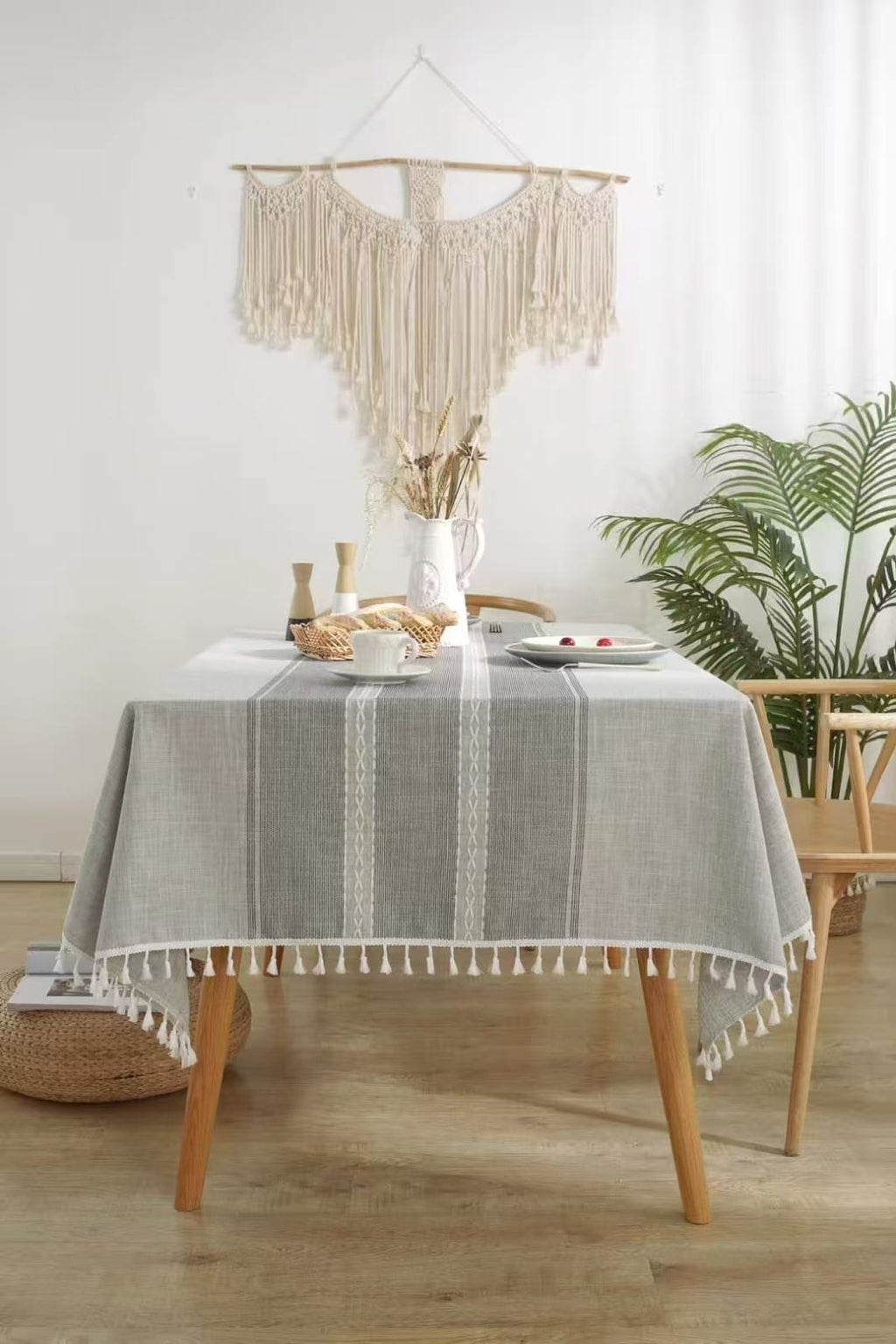 Linen Dining Tablecloth with Tassel Trim 140x220cm