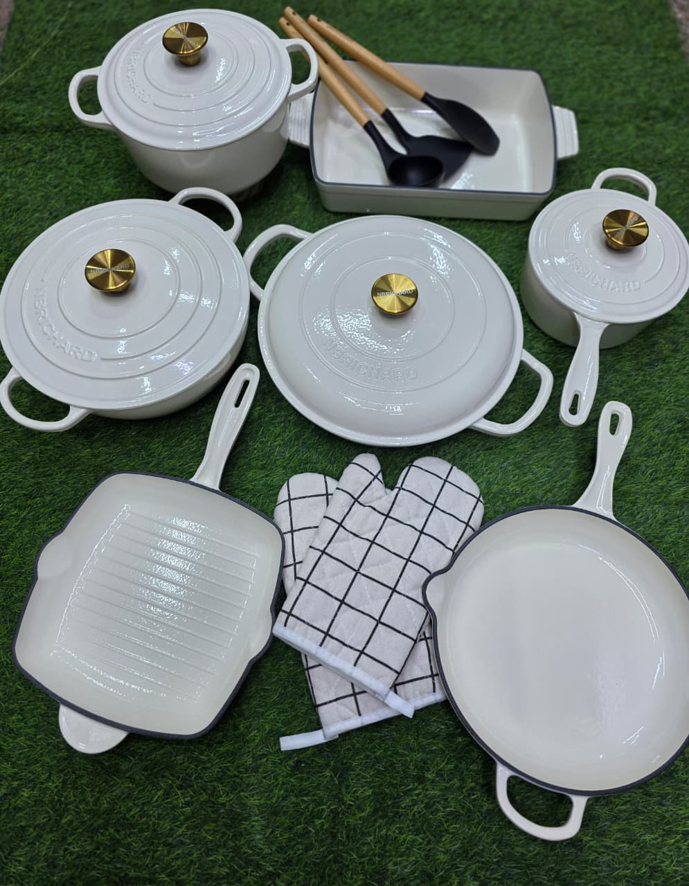 12 Pcs Enamel Cast Iron Cooking Pots Set with Silicone Spoons & Oven Gloves