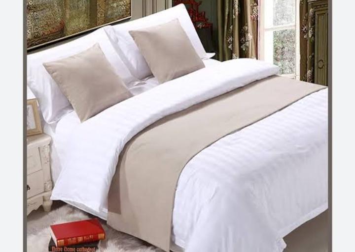 Luxury Bed Runner Set – 1 Bed Runner & 2 Cushion Covers | Multiple Colours & Designs