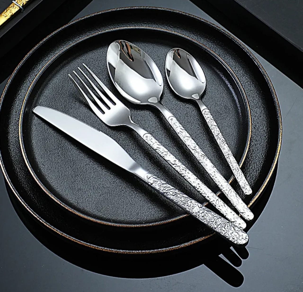 Hammered Cutlery Stainless Steel Flatware Set – Textured Handle