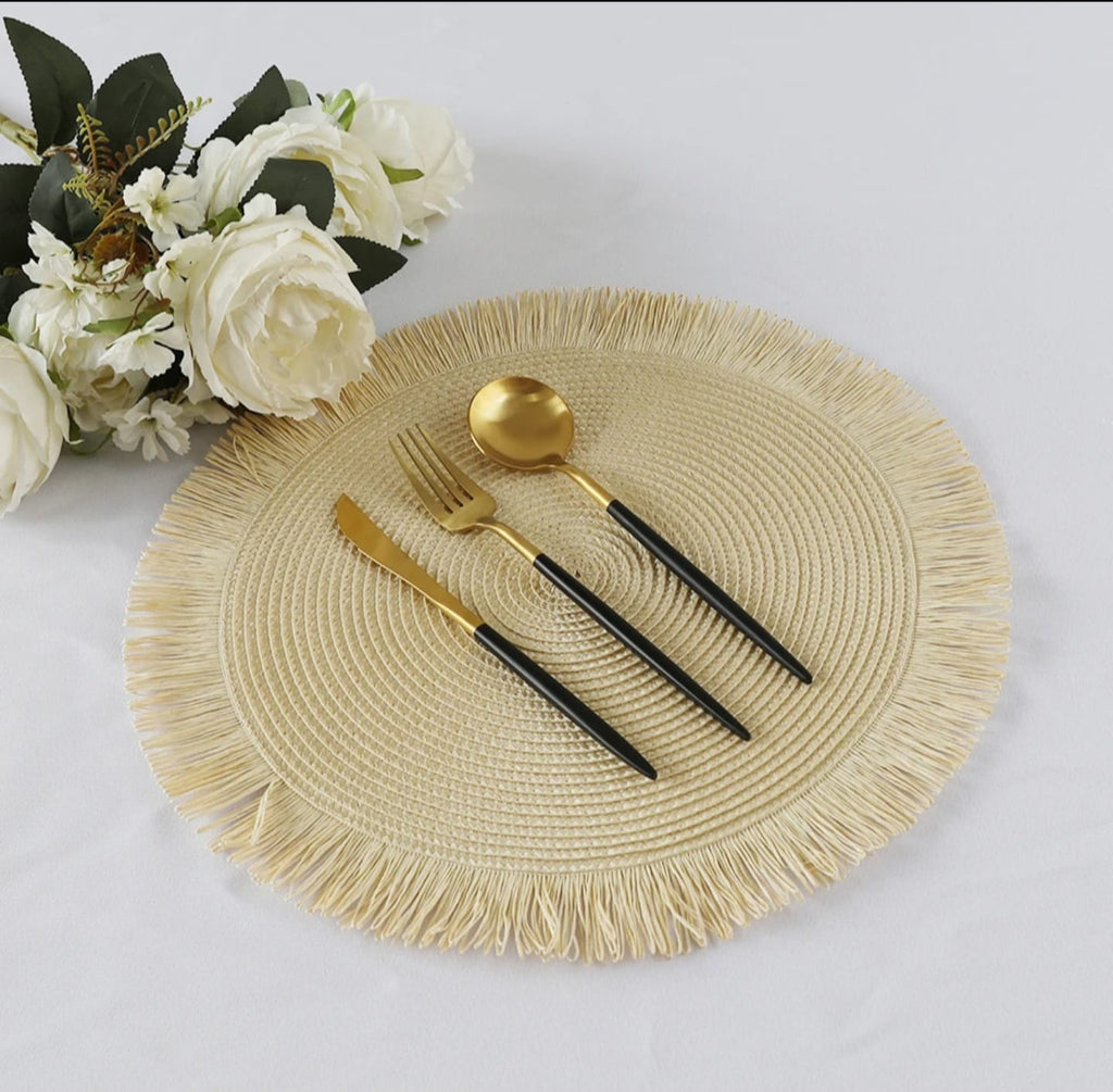 Round Elegant Braided Boho Placemats – Set of 6