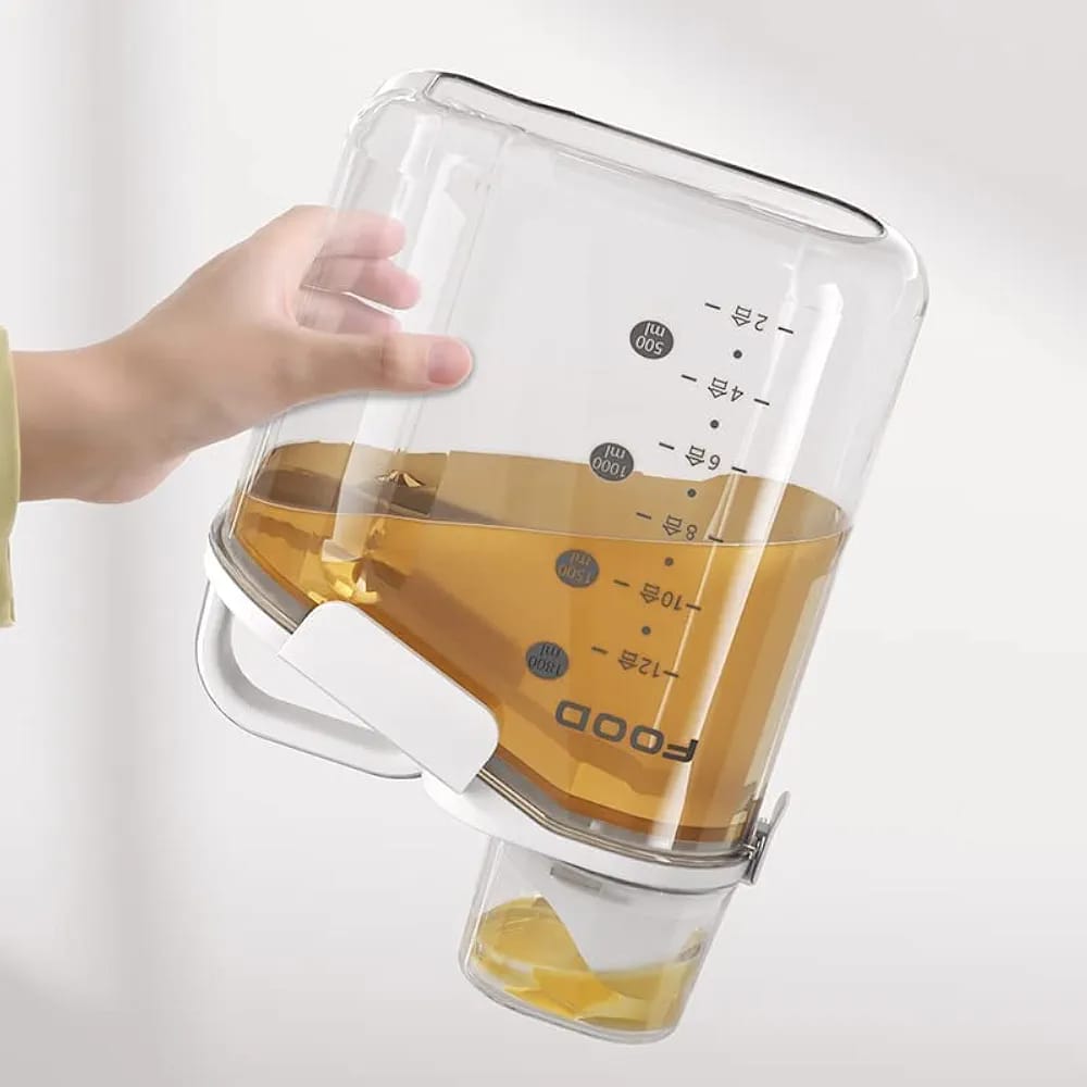 Airtight Clear Food Storage Container with Measuring Cup – 3L