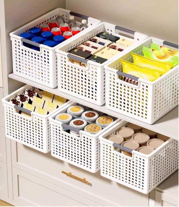 Medium White Plastic Storage Basket & Organiser – 29.5x20x17cm