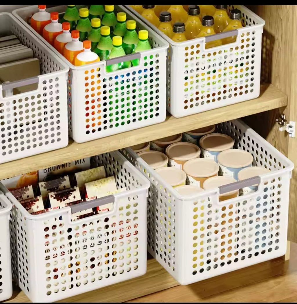 Medium White Plastic Storage Basket & Organiser – 29.5x20x17cm
