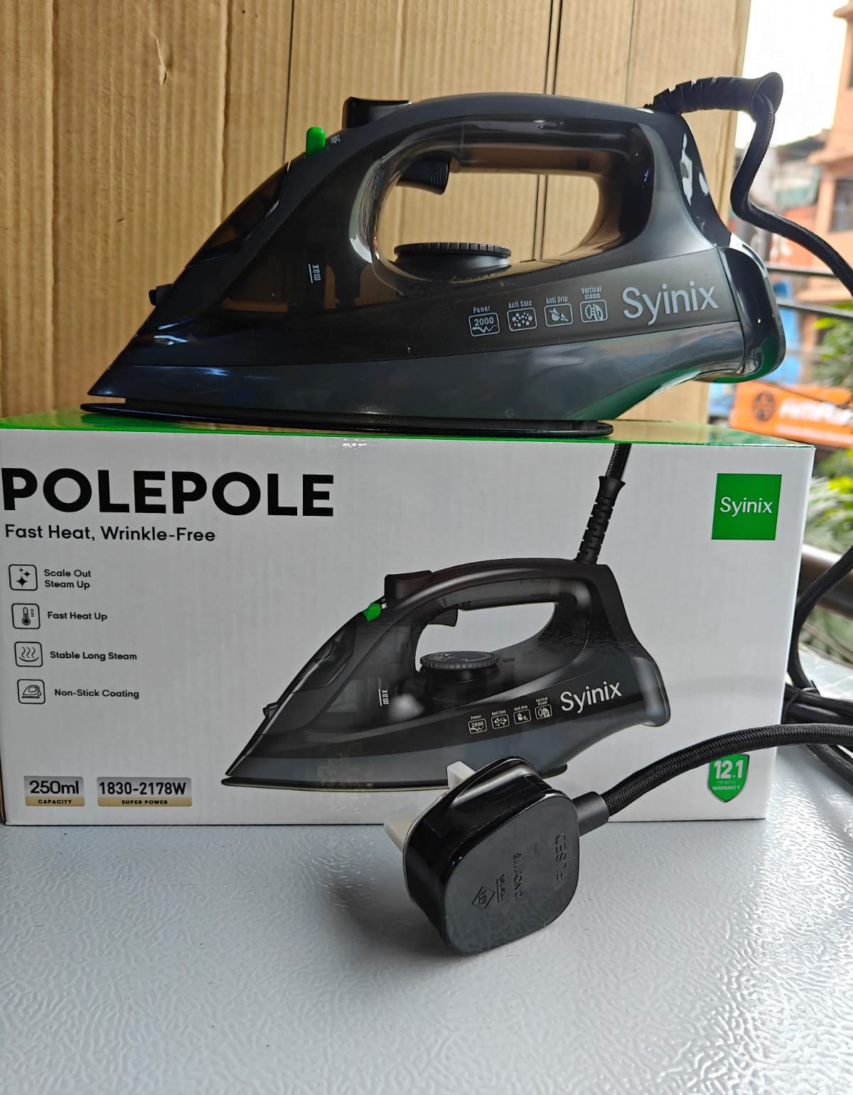 Syinix Polepole Steam Iron – Fast Heat, Wrinkle-Free