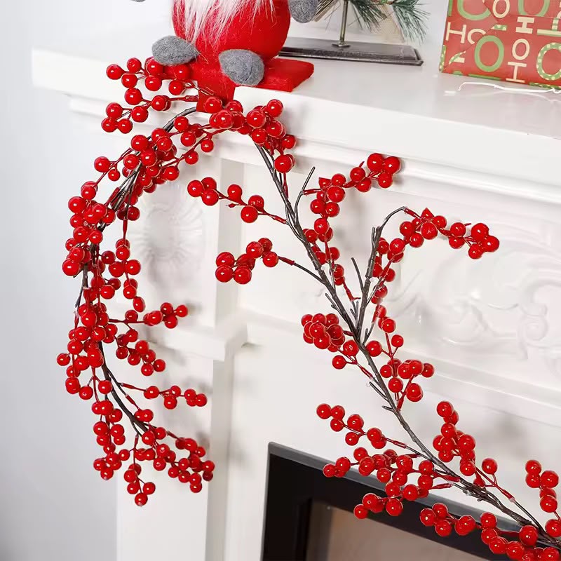 Artificial Cranberry Vine Garland – 1.8m